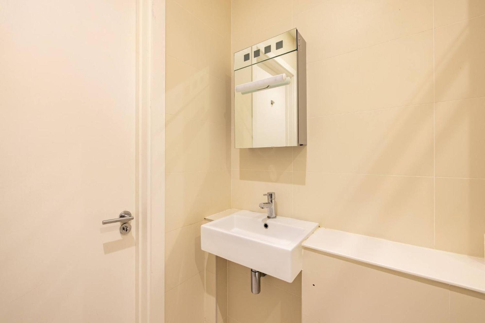 Wild Roses Serviced Apartments - Borough London Ngoại thất bức ảnh