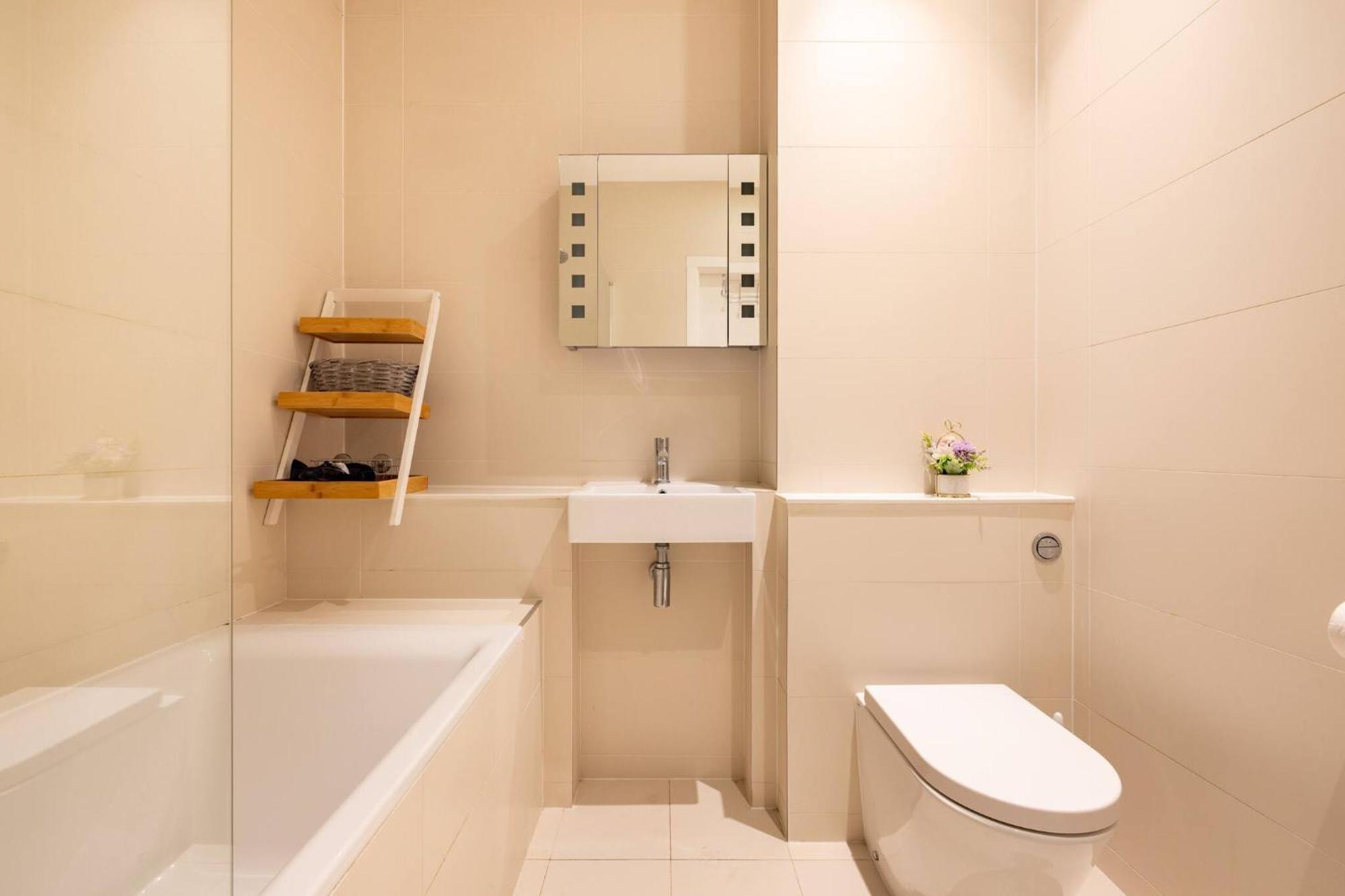 Wild Roses Serviced Apartments - Borough London Ngoại thất bức ảnh