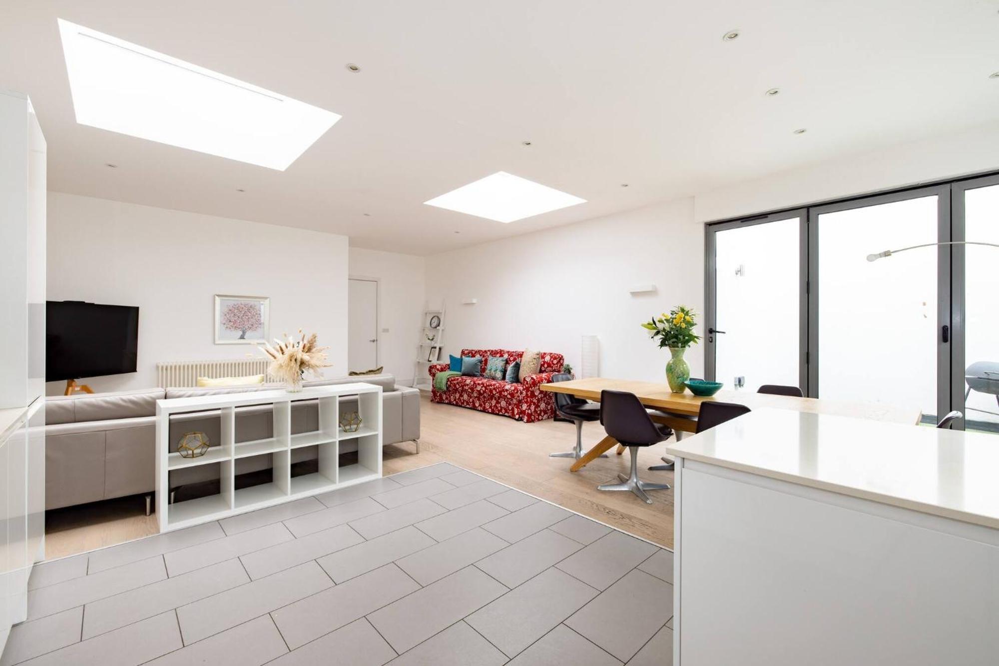 Wild Roses Serviced Apartments - Borough London Ngoại thất bức ảnh